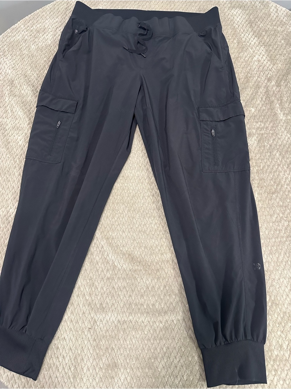 all in motion Black Cargo Jogger Pants with Ribbed Ankles unixes